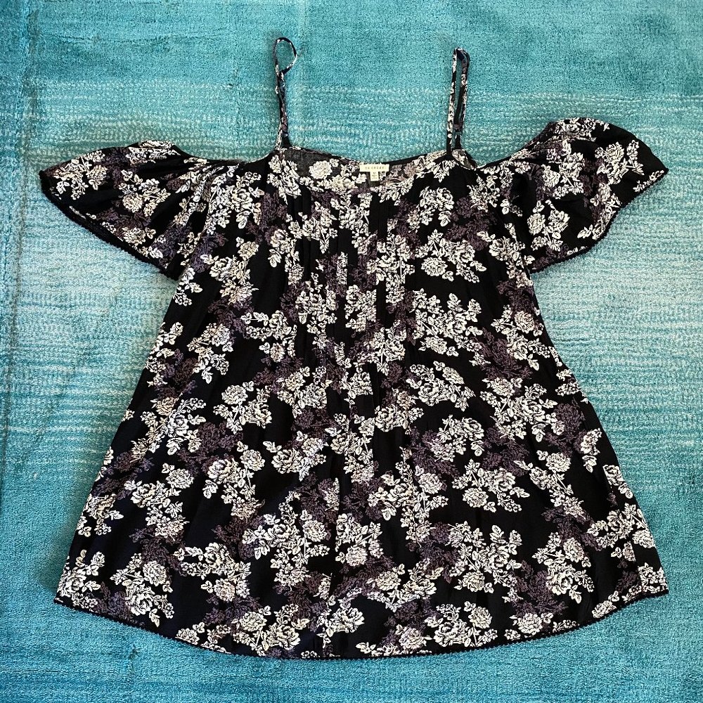 En Crème off shoulder Floral Mini Dress